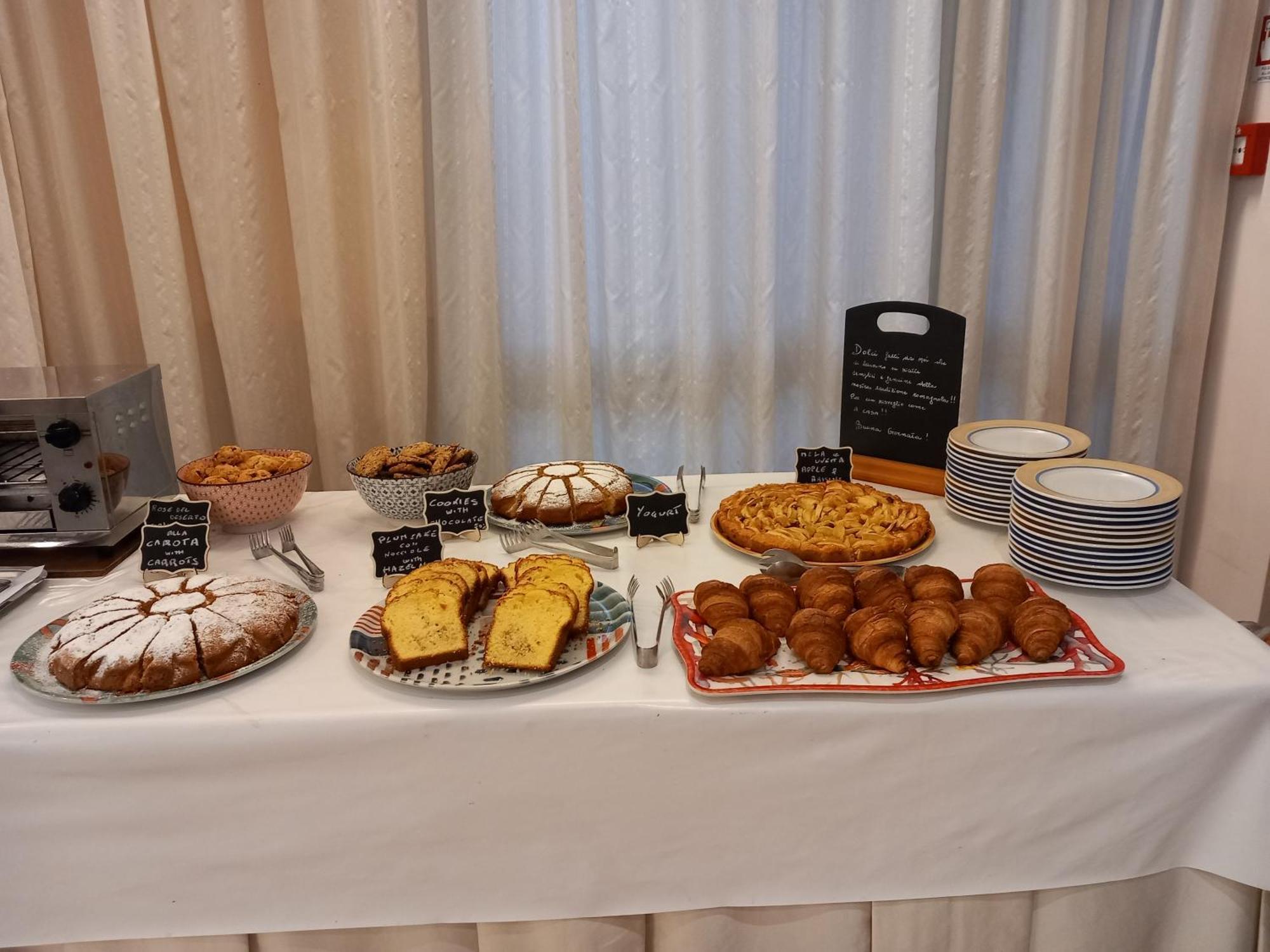 Acasamia Welchome Hotel Римини Екстериор снимка